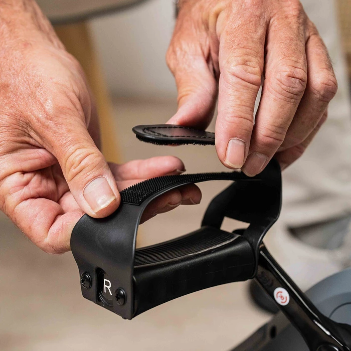 InnovaGoods Electric Assistive Pedal Exerciser for Hands and Feet with Mat and Remote Control Velora 3000