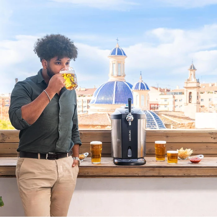 Cecotec BeerFlow Steel 5000 - 5L Stainless Steel Beer Dispenser