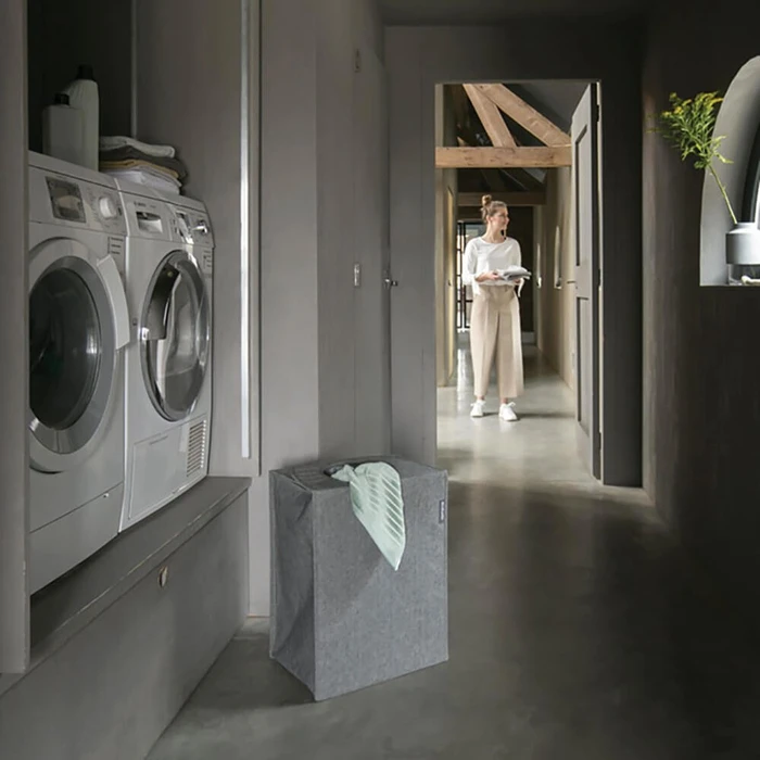 Αξεσουάρ για πλύσιμο, στέγνωμα & σιδέρωμα Brabantia καλάθι απλύτων 55L collapsible μαύρο