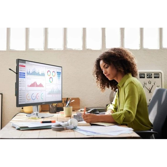 Philips 68.5cm (27") 27B2G5500/00 IPS Monitor QHD (2560x1440), 100Hz, 4ms, 2xHDMI+DP+USB, Eyesafe, LightSensor, PowerSensor