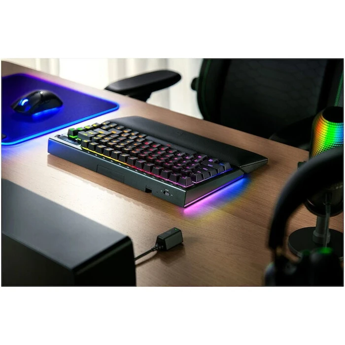 Razer BlackWidow V4 Pro 75% - Intl. US Layout (ISO)