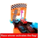 Αυτοκινητόδρομος Mattel Cars Set Night Race Track Glowing In The Dark