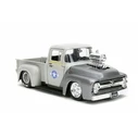 Jada Toys Vehicle With Figure Street Fighter 1956 Ford Pickup 1/24