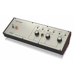 Synthesizer Behringer SPRING REVERBERATION 646 typu reverbW obudowie Eurorack