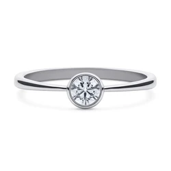 DIAMONFIRE Women's Sterling Silver Ring with 7 mm Zirconia - Size 18.5