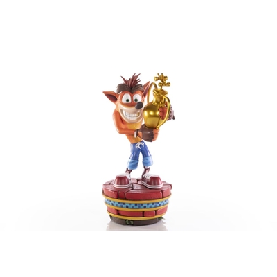 Product F4F Crash Team Racing Nitro Fueled - Crash Winner Statue (46cm) (CRASHWST) base image