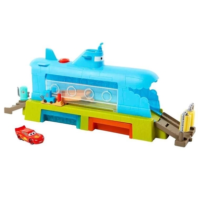 Product Mattel Disney Pixar Cars: On the Road - Color Changers Sudsmarine Car Wash (HGV70) base image