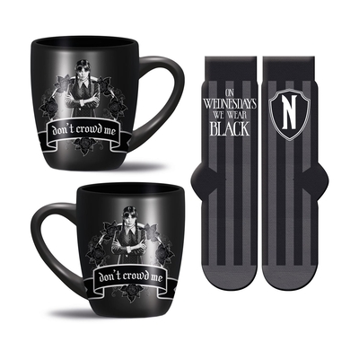 Product Κούπα Pyramid: Wednesday - Wear Black Mug & Socks Set (GP2400893) base image