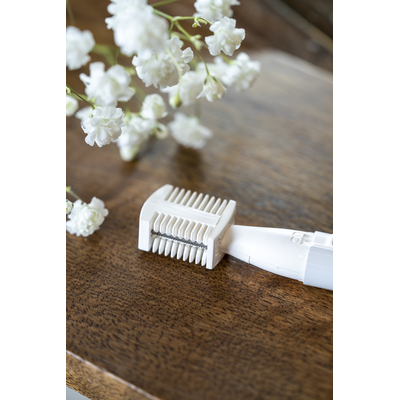 Product Trimmer Adler EYEBROWN White base image