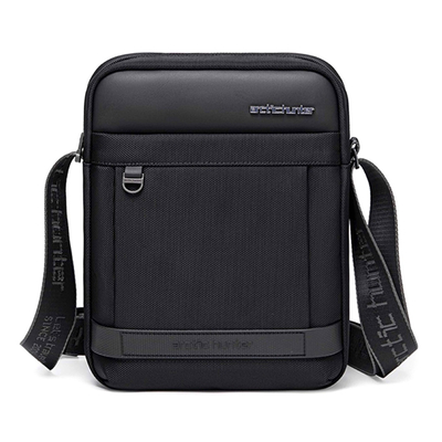 Product Τσάντα Ώμου Arctic Hunter K00162 Με Θήκη Tablet 5l Μαύρη base image
