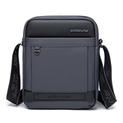 Product Τσάντα Ώμου Arctic Hunter K00162 Με Θήκη Tablet 5l Γκρι base image