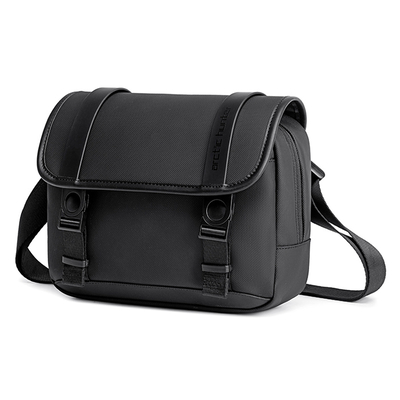 Product Τσάντα Ώμου Arctic Hunter K00568 Με Θήκη Tablet 4l Μαύρη base image