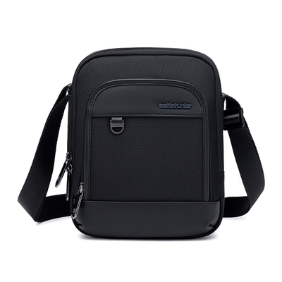 Product Τσάντα Arctic Hunter Ώμου K00689, 2.7L, Μαύρη base image
