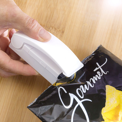 Product Σακουλοποιός InnovaGoods με Μαγνήτη Ψυγείου Magseal base image