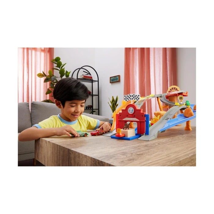 Αυτοκινητάκι Mattel Disney Cars: Radiator Springs Race & Rescue - Rescue Road Raceway (JFL57)