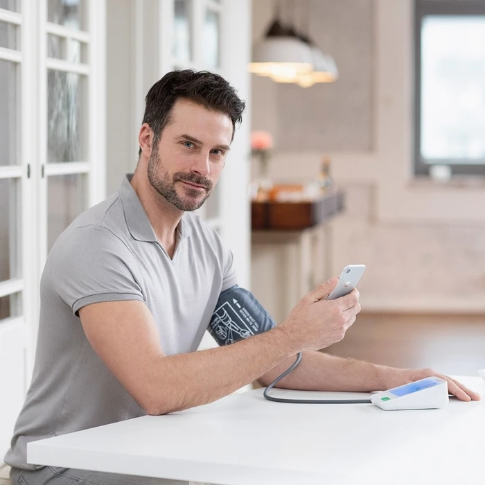 Πιεσόμετρο Μπράτσου Medisana BU 584 connect