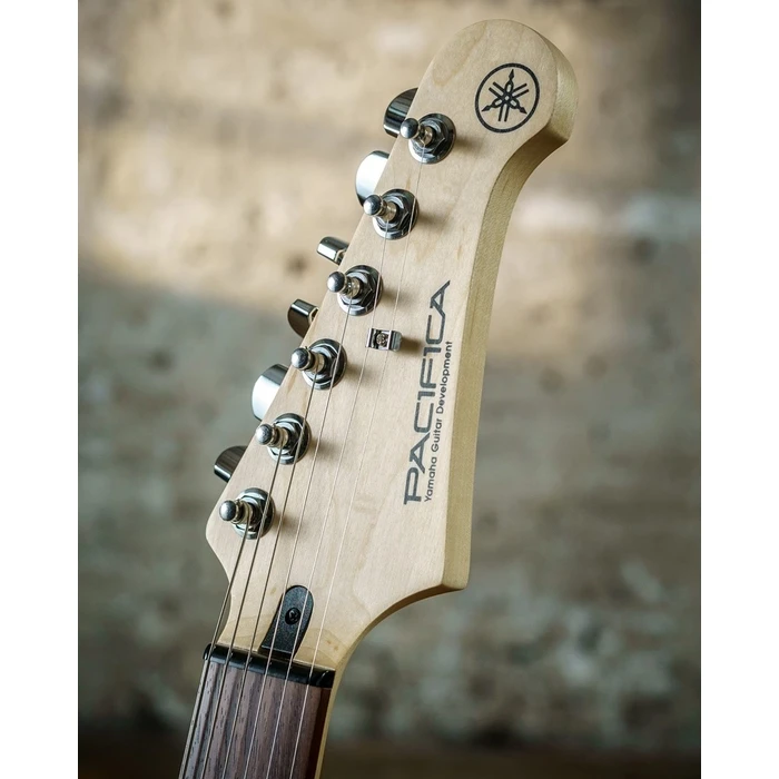 Ηλεκτρική Κιθάρα Yamaha PAC112J 6 strings Black