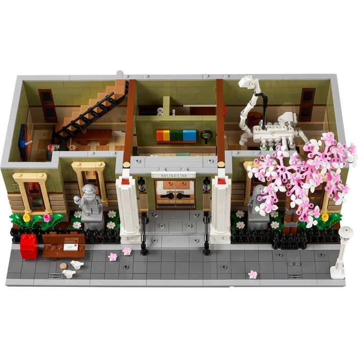 Lego ICONS 10326 Natural History Museum