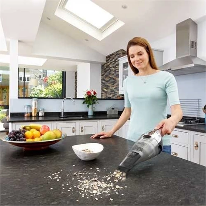 Σκουπάκι Χειρός Black & Decker NVC220WC-QW Chrome, Titanium, Bagless