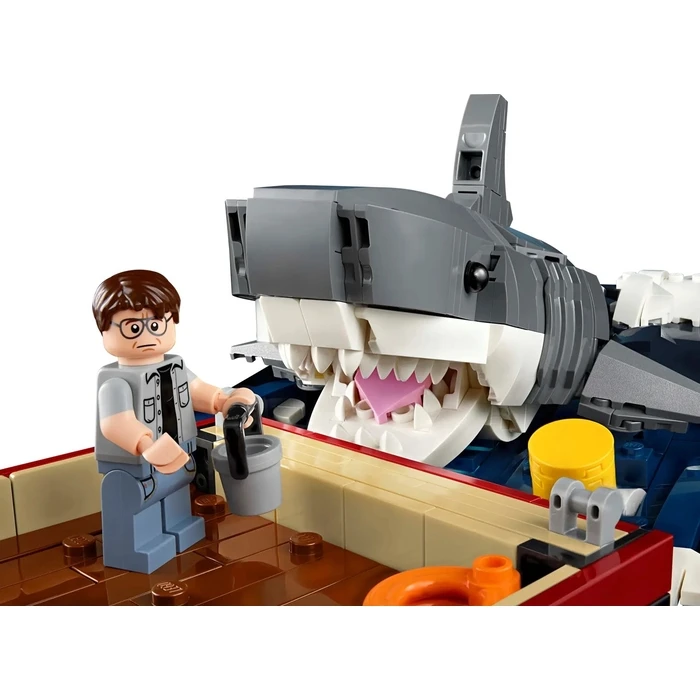 LEGO Ideas 21350 Jaws