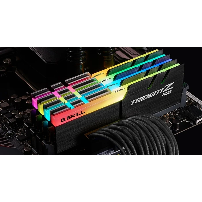 Μνήμη RAM Σταθερού DDR4 64GB G.Skill Trident Z RGB F4-3600C16Q-64GTZRC 4 x 16GB 3600 MHz