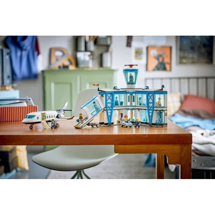 Lego CITY 60502 Airport with Airplane