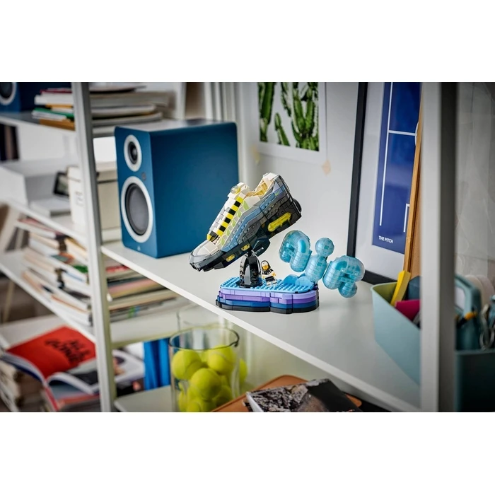 LEGO NIKE 43025 Nike Air Max 95 - Neon 1:1 Display Model, 1213 pieces