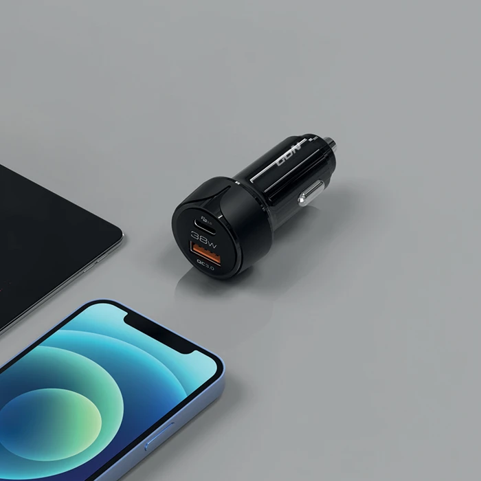 Φορτιστής Αυτοκινήτου Nod Universal USB-A QC3.0 & USB-C PD3.0 38W, σε μαύρο χρώμα.