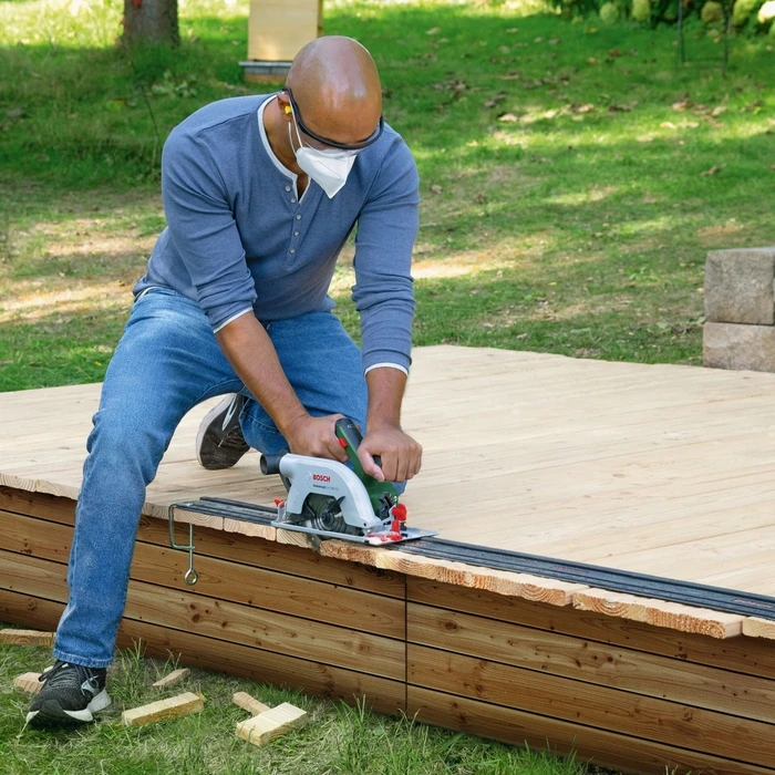 Bosch 06033B1400 18V Cordless Circular Saw Solo with Dust Extraction System (battery not included)