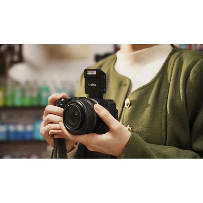 Godox iT22 F Mini TTL Flash for Fujifilm Cameras (Black)