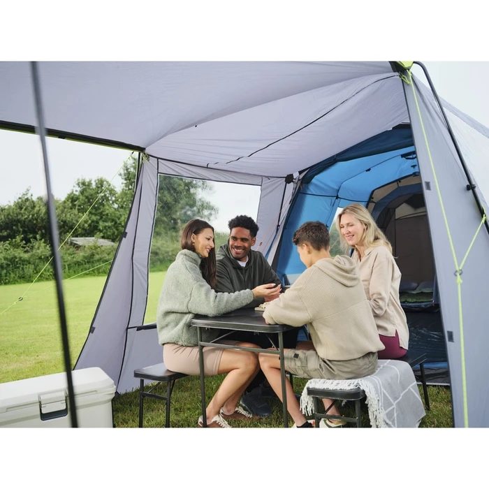 Coleman FastPitch Victoria Falls 4-Person Camping Tent (Blackout Bedroom) - Model 2229936