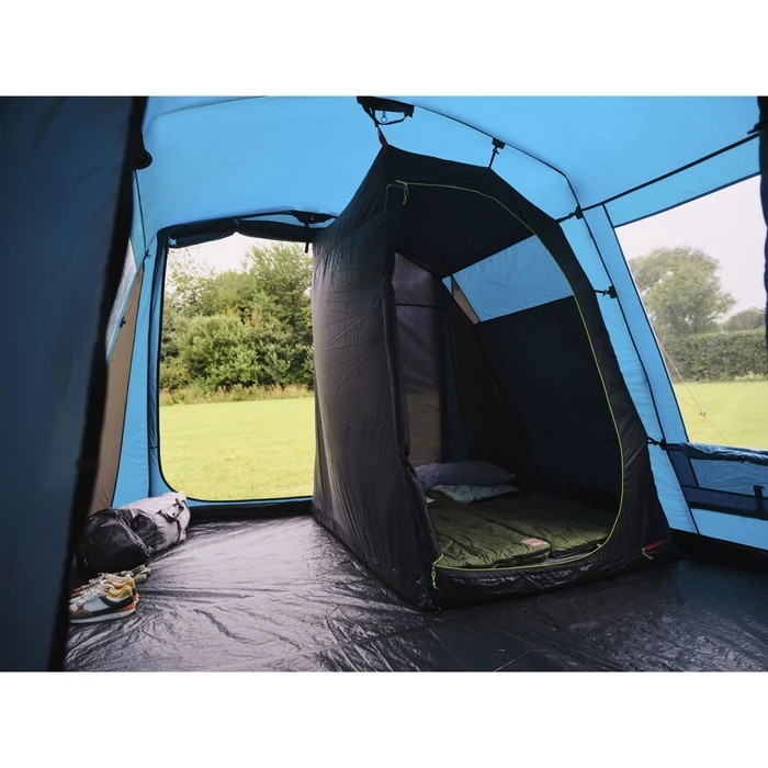 Coleman FastPitch Victoria Falls 4-Person Camping Tent (Blackout Bedroom) - Model 2229936