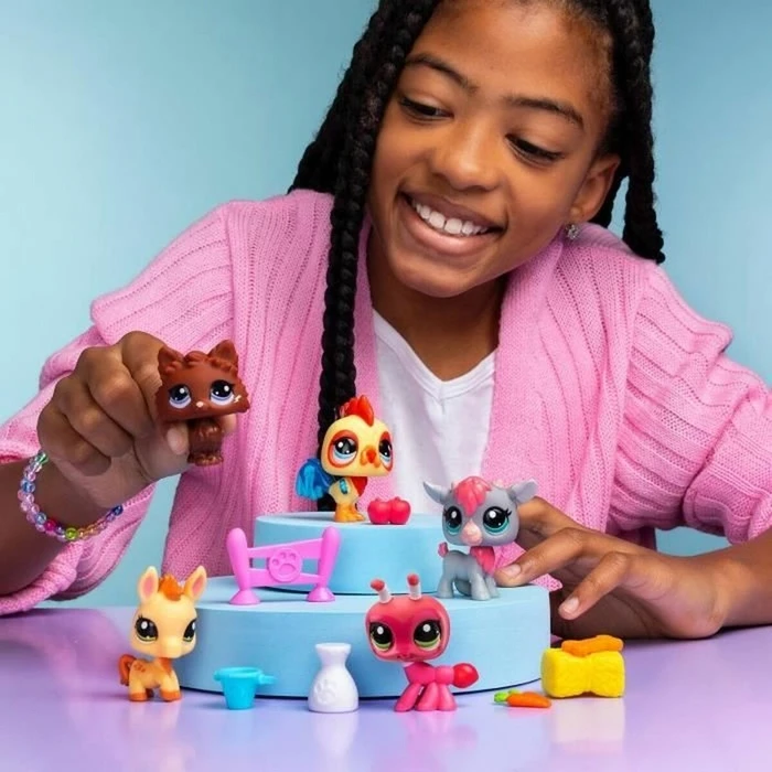 Μινιατούρες Bandai Littlest Pet Shop απο Πλαστικό