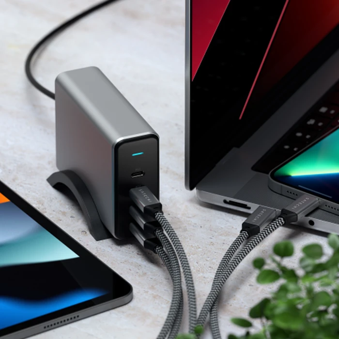 Satechi GaN Wall Charger 165W, 4x USB-C