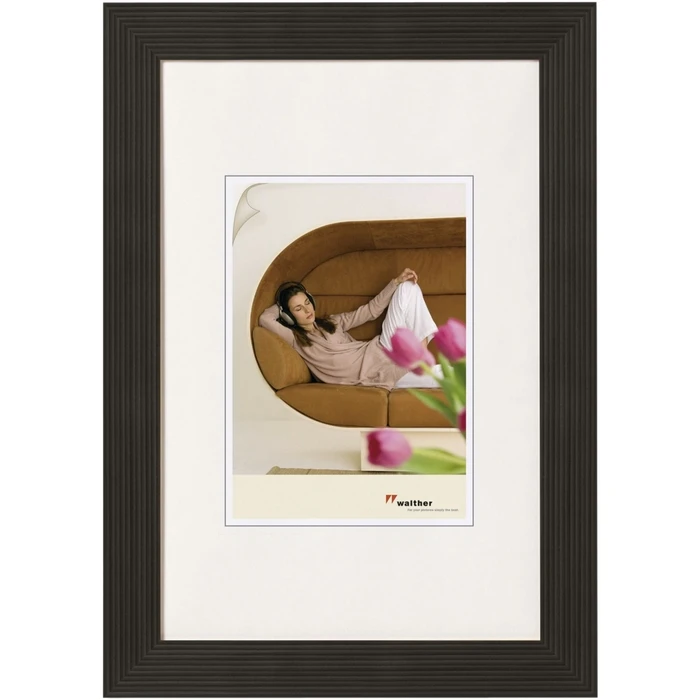Walther Wooden Photo Frame with Black Border HI318B (Grado 13x18)