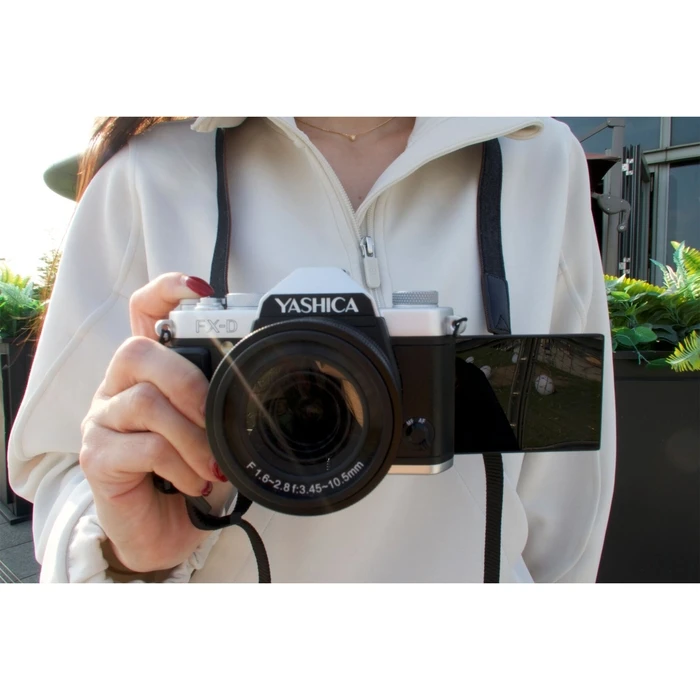 Yashica FX-D 100 Ψηφιακή Compact Κάμερα
