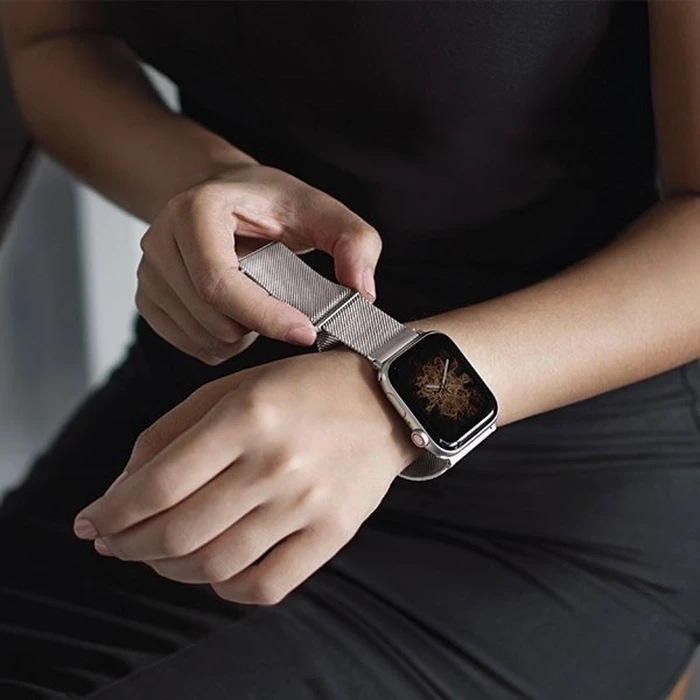 UNIQ Dante strap Apple Watch 4/5/6/7/SE/8/9/10 40/41/42mm Stainless Steel rose gold