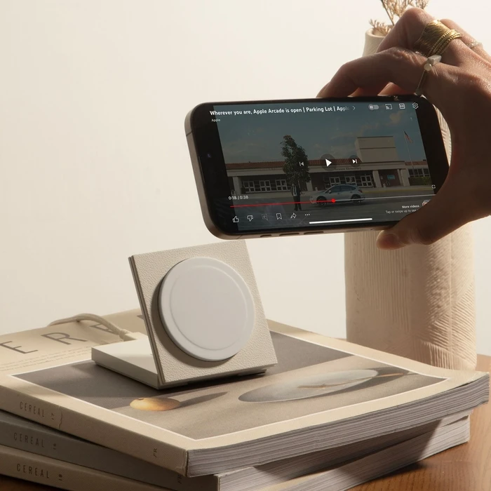 Native Union Rise Solo Foldable Qi2 Wireless Charger (MagSafe-compatible) 15W - Sandstone