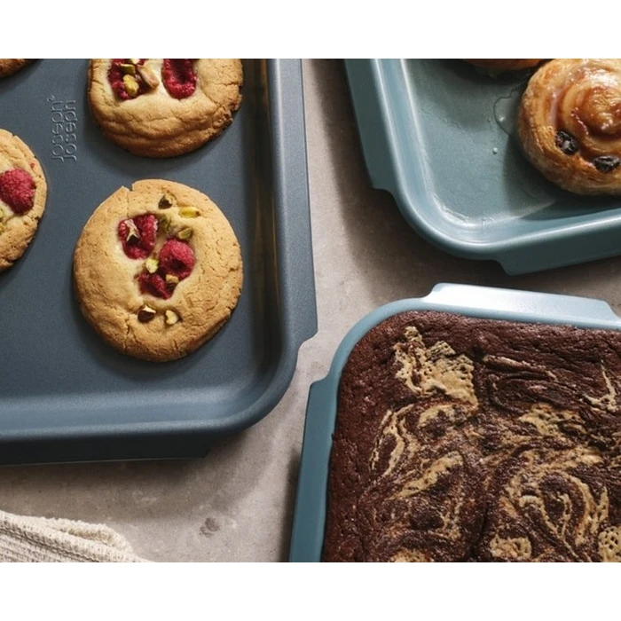 Joseph Joseph Nest Bake Non-Stick 3-Piece Blue Baking Tray Set (MPN 45064)