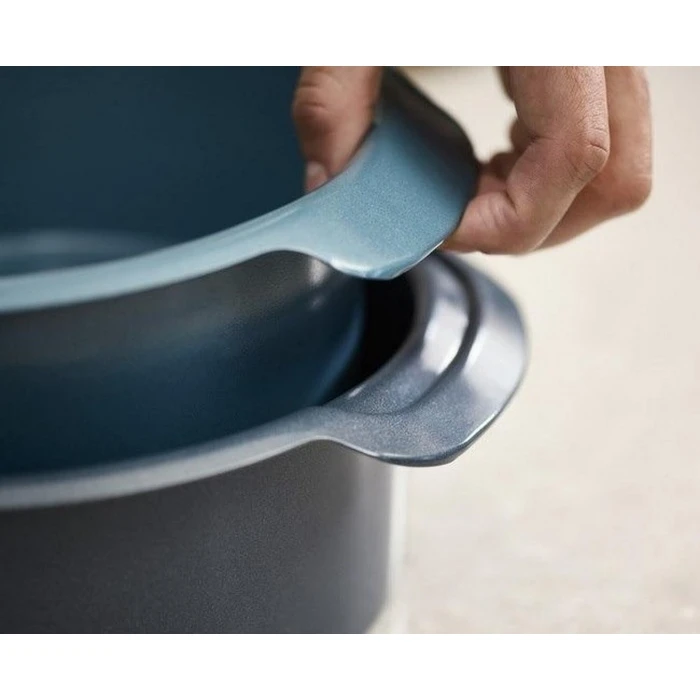 Joseph Joseph Nest Bake 2-piece round cake pan set, blue