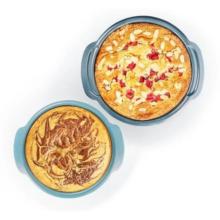 Joseph Joseph Nest Bake 2-piece round cake pan set, blue