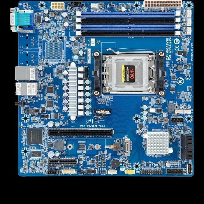 Motherboard Gigabyte MC13-LE0 - 1.X micro ATX - AM5 - AMD B650E