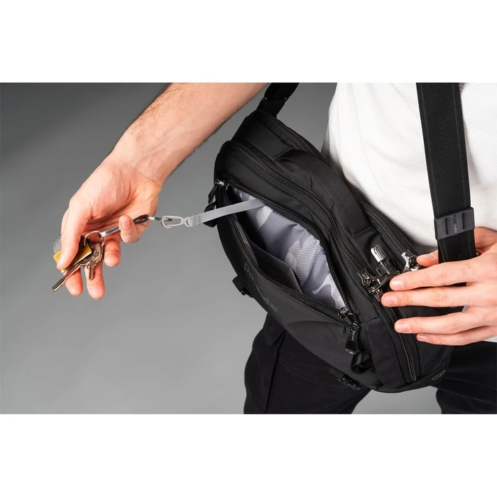 Τσάντα Pacsafe EXP 12 Sling Black