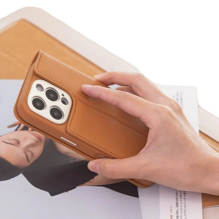 Moshi Overture MagSafe Apple iPhone 16 Pro (Caramel Brown)