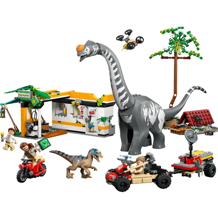 LEGO Jurassic World 76973 Titanosaurus Trail and raptor