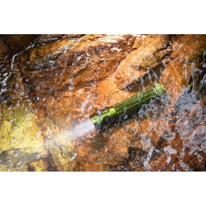 OLIGHT Baton 4 Pro