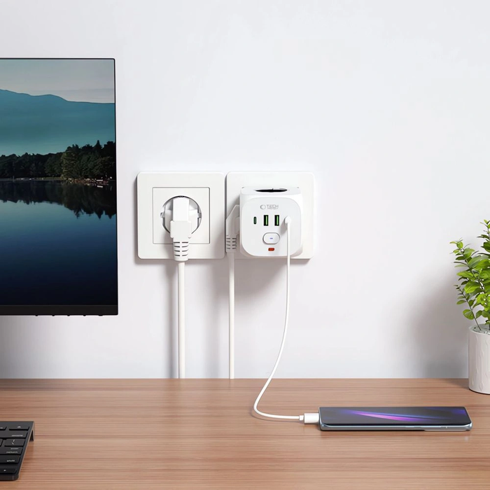 Tech-Protect PCL3X4 Power Socket 2xUSB-A, 2xUSB-C, 3xAC White