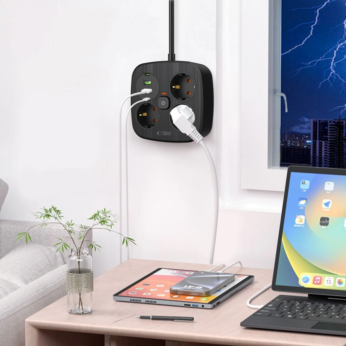 Tech-Protect PCS3X4 Power Strip 2xUSB-A, 2xUSB-C, 3xSocket AC 200cm Black