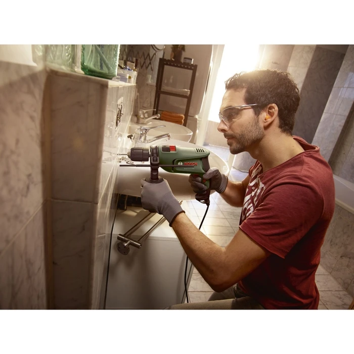 Bosch Easyimpact 630 Κρουστικό Δράπανο 630W με Θήκη