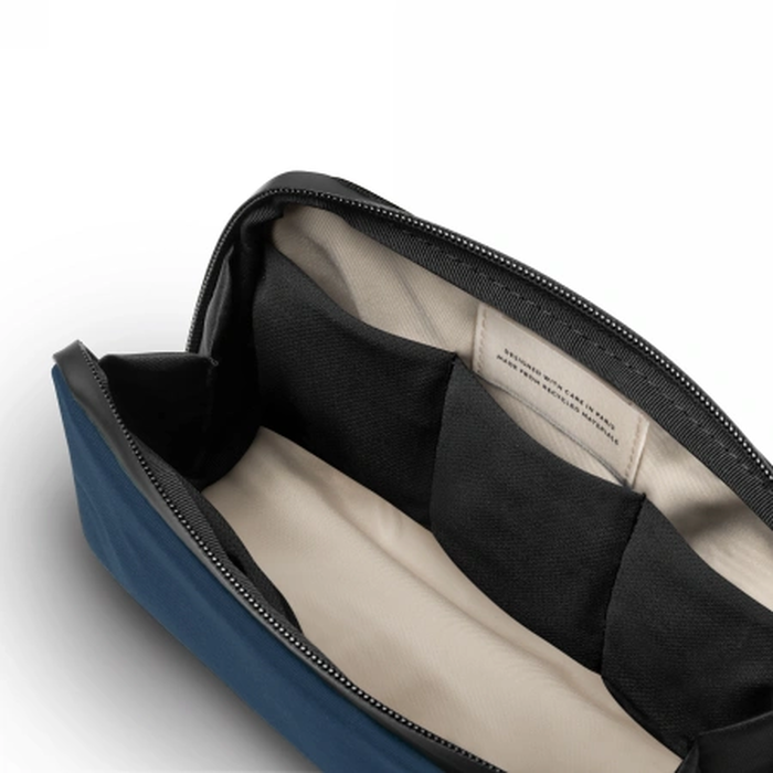 Native Union W.F.A Stow Lite Organizer (navy)